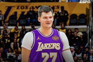 Shams:湖人送出2首轮+2互换!4年1.3亿先签后换得凯斯勒!