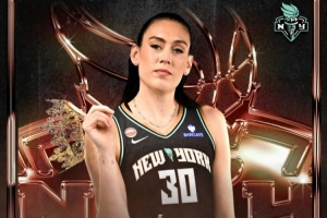 决赛砍下25分11板4助2断2帽!斯图尔特当选WNBA总裁杯MVP