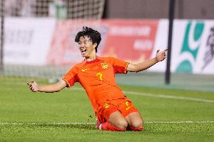 津媒:U17国足迎“摸底考试”袁博涵未获征召但得到浮嶋敏重视