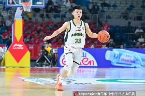 媒体人:王岚嵚为辽篮做出不小贡献 多次在人员伤病严重时站出来
