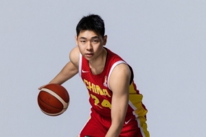 高效输出!崔永熙5投3中&三分4中2得到8分5板2助 正负值+26