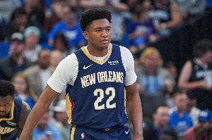 奎因:新秀赛季最难的是身体对抗 NBA的对抗是另一个级别!