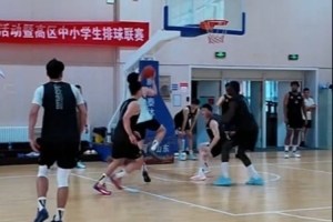 山东男篮晒训练视频:内部教学赛强度拉满 打磨战术 检验状态