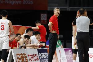 郭士强:球队比较疲劳 直到半决赛只有9个人能打 体能问题是有的