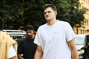 凯斯勒:我能通过数据无法体现方式影响比赛 这对争冠球队很重要
