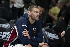 约基奇:我希望每个NBA球员都能去欧洲打六个月球 体验一下压力