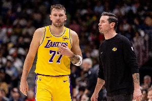 蜘蛛直播_蜘蛛免费NBA在线直播_蜘蛛足球无插件高清观看