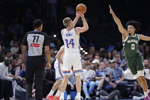 斯特尔茨谈大学到NBA的角色转变:我会用持球经验优化无球跑位