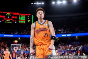 张镇麟12投7中&三分2中2得到16分6板1断 正负值+28全场最高!