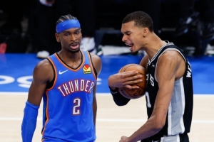 劲球直播_足球赛事直播_篮球赛事直播_NBA|CBA|英超直播