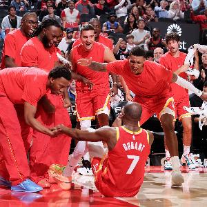 杜兰特:全队32次助攻&投进16记三分球 这在过去简直不可想象